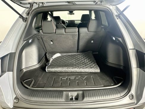 Used 2024 Honda HR-V Sport image 25
