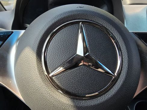 New 2025 Mercedes-Benz Sprinter 2500 image 25