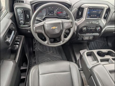 Used 2020 Chevrolet Silverado 1500 W/T w/ Trailering Package image 10