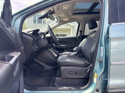 Used 2013 Ford Escape Titanium w/ Parking Technology Pkg AWD/4WD image 10