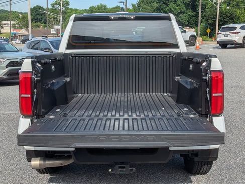 Used 2025 Toyota Tacoma SR5 RWD image 7