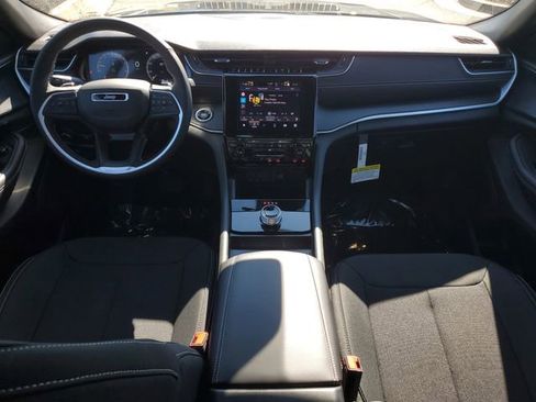 New 2026 Jeep Grand Cherokee Laredo X image 17