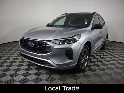 Used 2024 Ford Escape ST-Line w/ Tech Pack #1 AWD/4WD image 9
