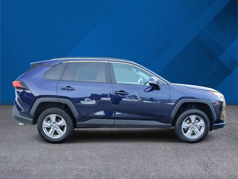 Used 2025 Toyota RAV4 XLE image 10