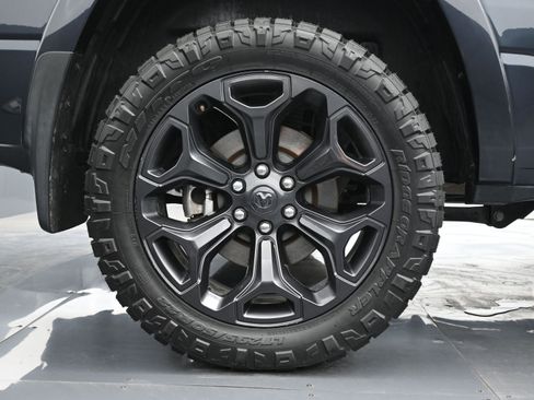 Used 2021 RAM 1500 Limited w/ Night Edition image 17