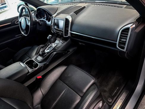 Used 2011 Porsche Cayenne S image 23