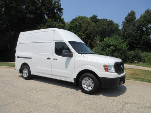 Used 2020 Nissan NV 2500 SV RWD image 4