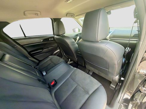 Used 2024 Mitsubishi Eclipse Cross SE image 29