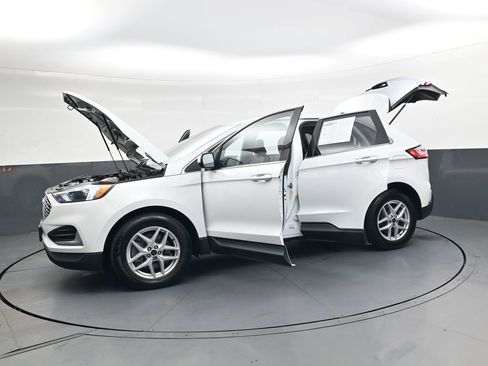 Used 2023 Ford Edge SEL image 46