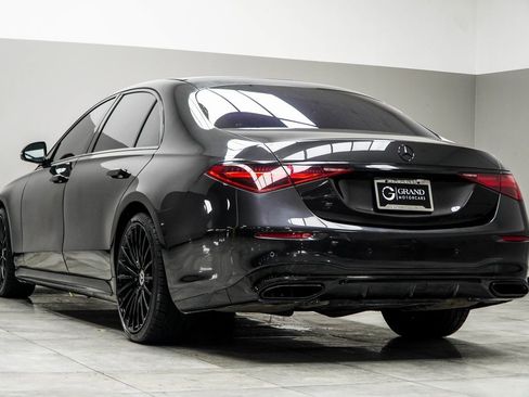 Used 2023 Mercedes-Benz S 500 4MATIC w/ AMG Line image 10