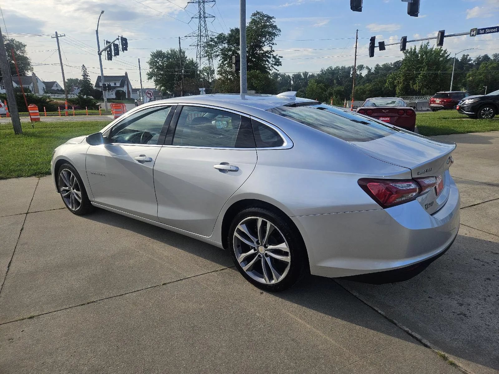 Used 2022 Chevrolet Malibu LT FWD image 8