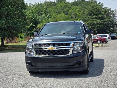 Used 2019 Chevrolet Suburban LT AWD/4WD image 2