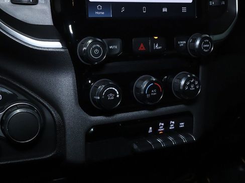 Used 2025 RAM 1500 Big Horn image 25