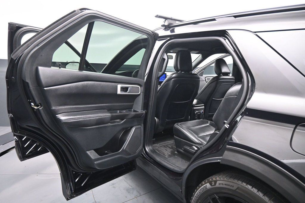Used 2020 Ford Explorer XLT RWD image 15