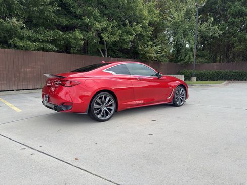 Used 2018 INFINITI Q60 Red Sport 400 w/ Sensory Package 3.0T Sport image 15