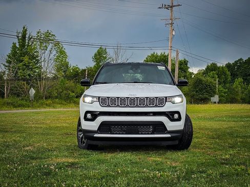 New 2026 Jeep Compass Limited AWD/4WD image 8
