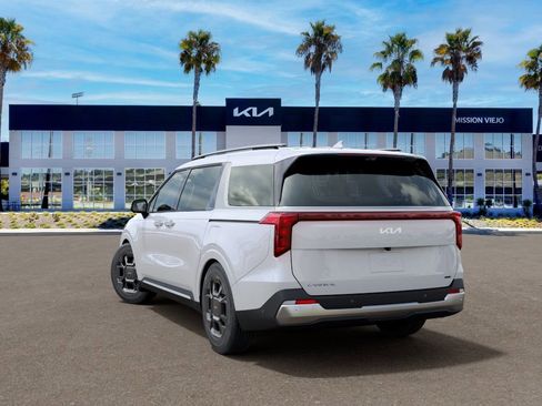 New 2026 Kia Carnival SX FWD image 4