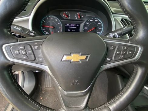 Used 2022 Chevrolet Malibu LT w/ Leather Package image 17