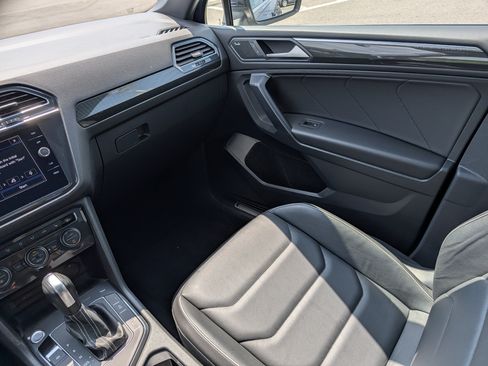 Used 2021 Volkswagen Tiguan SEL Premium R-Line AWD/4WD image 14