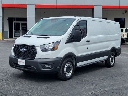 Used 2025 Ford Transit 150 Low Roof w/ Load Area Protection Package RWD image 8