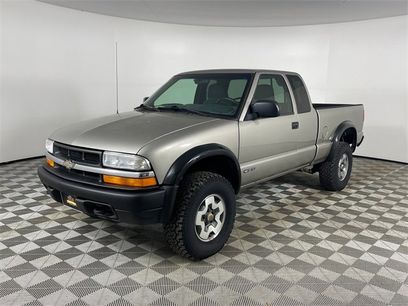Used 2001 Chevrolet S10 Pickup LS w/ Preferred Equipment Group