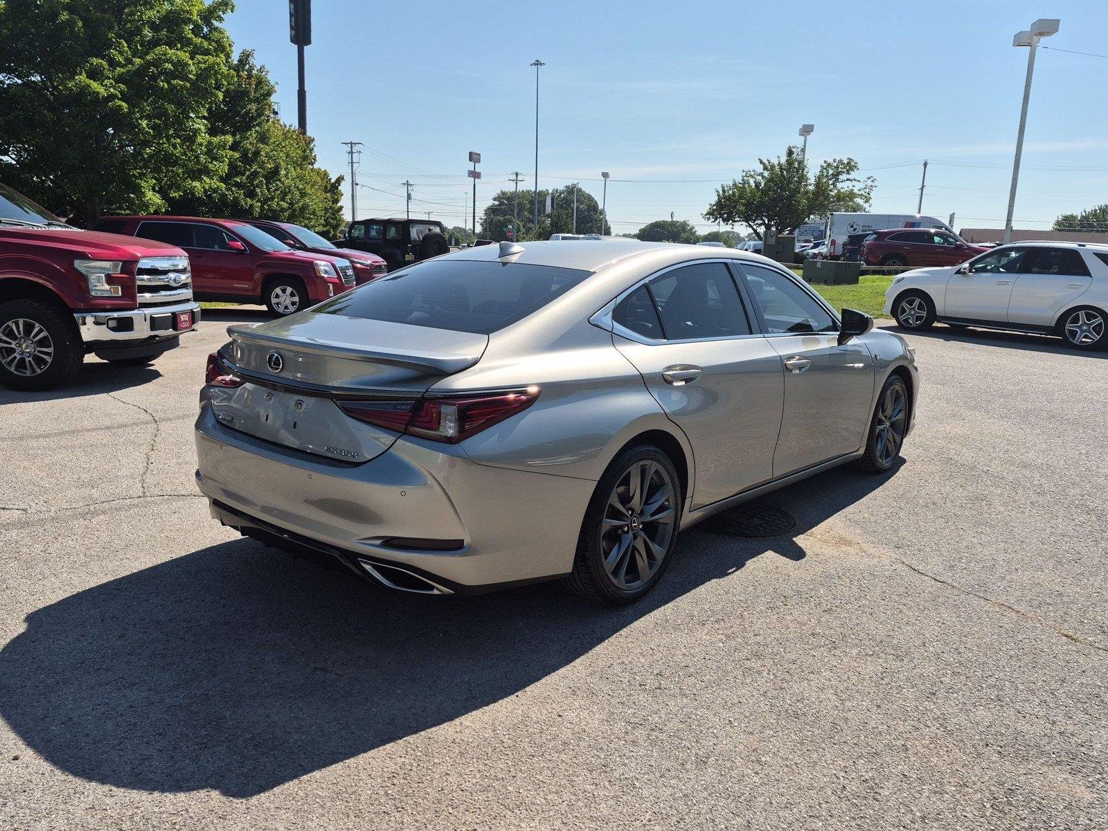 Used 2021 Lexus ES 350 F Sport w/ Protection Package (P3) FWD image 5