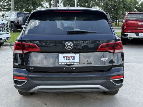 Used 2024 Volkswagen Taos SE FWD image 6