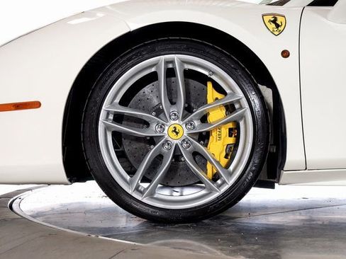 Certified 2018 Ferrari 488 Spider RWD image 18