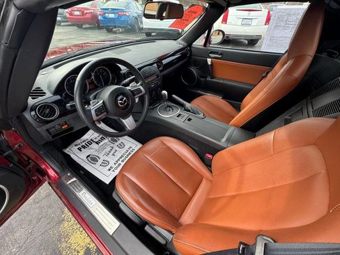 Used 2008 MAZDA MX-5 Miata Grand Touring w/ Premium Pkg image 15