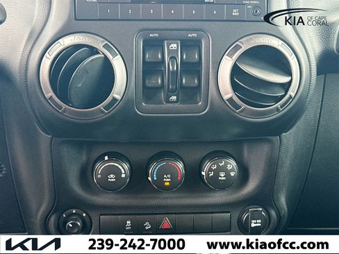 Used 2017 Jeep Wrangler Unlimited Sport w/ Quick Order Package 24S image 29