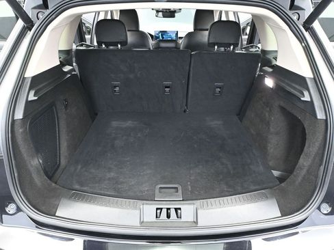 Used 2024 Lincoln Corsair AWD image 39