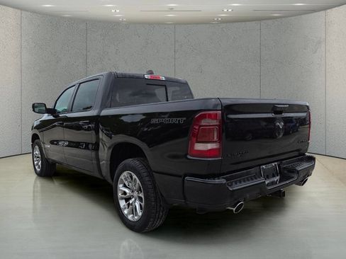 Used 2023 RAM 1500 Laramie AWD/4WD image 6