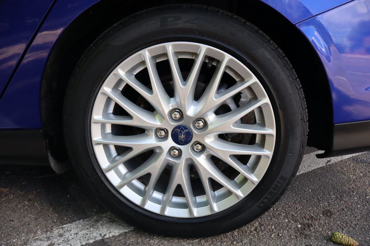 Used 2014 Ford Focus Titanium FWD image 41