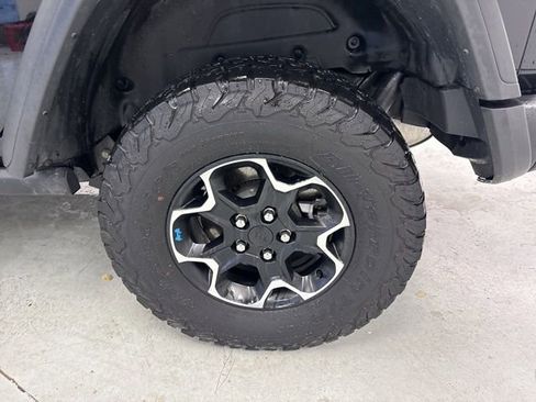 Used 2023 Jeep Wrangler Unlimited Rubicon 4xe w/ Safety Group image 7