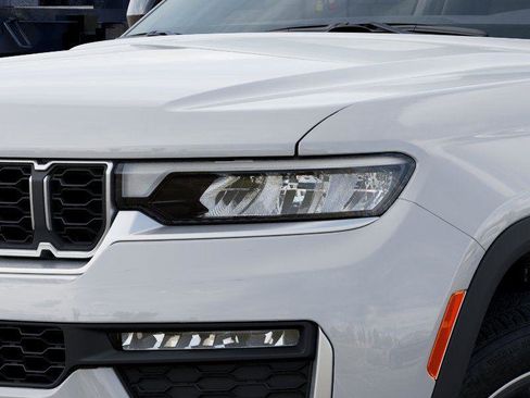 New 2026 Jeep Grand Cherokee L Limited AWD/4WD image 10