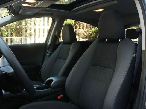 Used 2020 Honda HR-V EX image 16