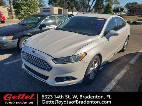 Used 2014 Ford Fusion SE w/ Equipment Group 202A image 12