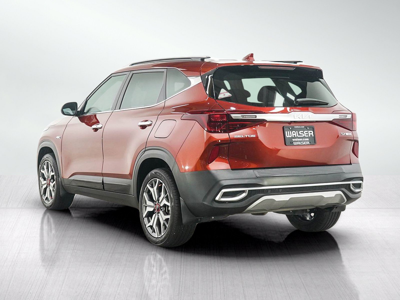 Used 2023 Kia Seltos SX AWD/4WD image 3
