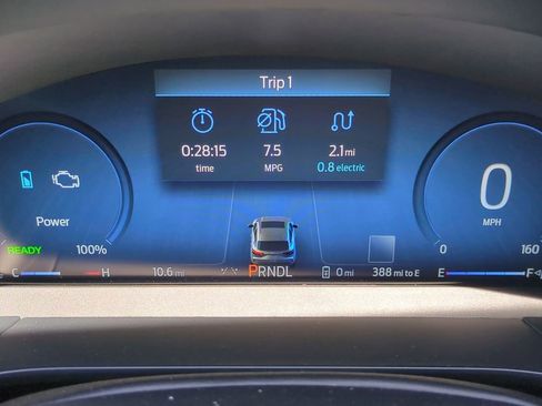 New 2025 Ford Escape SE w/ PHEV Premium Package image 32