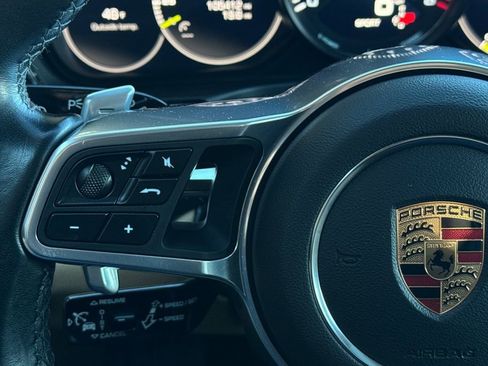 Used 2018 Porsche Panamera 4 image 28