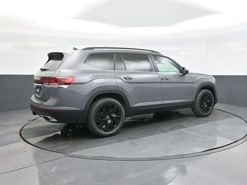 New 2026 Volkswagen Atlas SE image 7