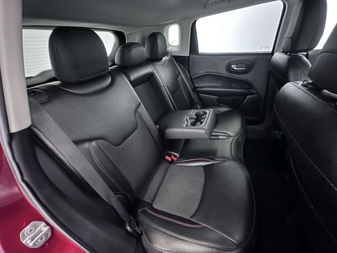 Used 2020 Jeep Compass Trailhawk AWD/4WD image 30