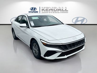 New 2026 Hyundai Elantra SE