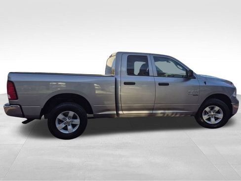Used 2024 RAM 1500 Classic SLT AWD/4WD image 10