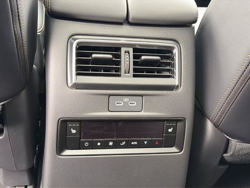 Certified 2025 MAZDA CX-90 Plug-In Hybrid w/ Premium Plus AWD/4WD image 21