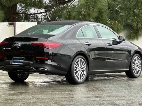 Certified 2026 Mercedes-Benz CLA 250 image 4