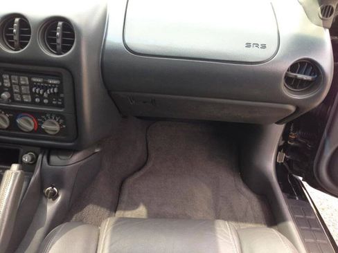 Used 1998 Pontiac Firebird Formula RWD image 29