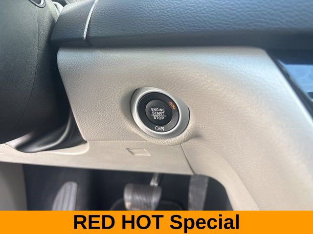Used 2023 Chrysler Pacifica Touring-L FWD image 20