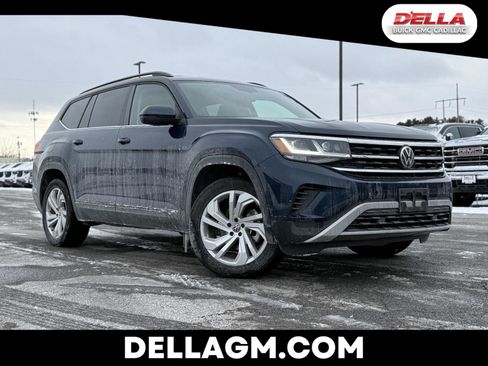 Used 2022 Volkswagen Atlas SE image 1