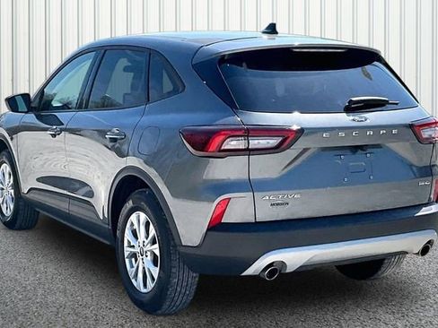 Used 2025 Ford Escape Active image 11